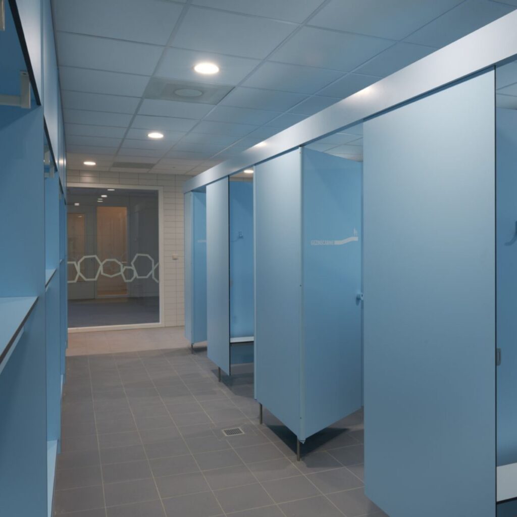 Vacature meewerkend voorman montage interieurbouw - voorbeeld project zwembad